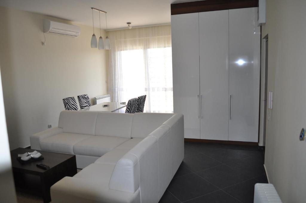 Apartments Soleado Pančevo Εξωτερικό φωτογραφία