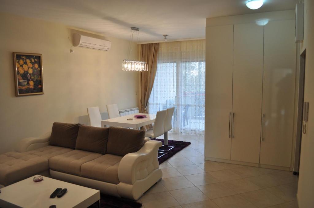 Apartments Soleado Pančevo Εξωτερικό φωτογραφία