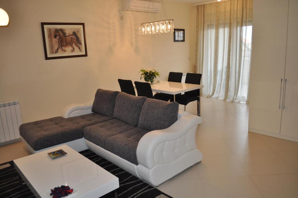 Apartments Soleado Pančevo Εξωτερικό φωτογραφία